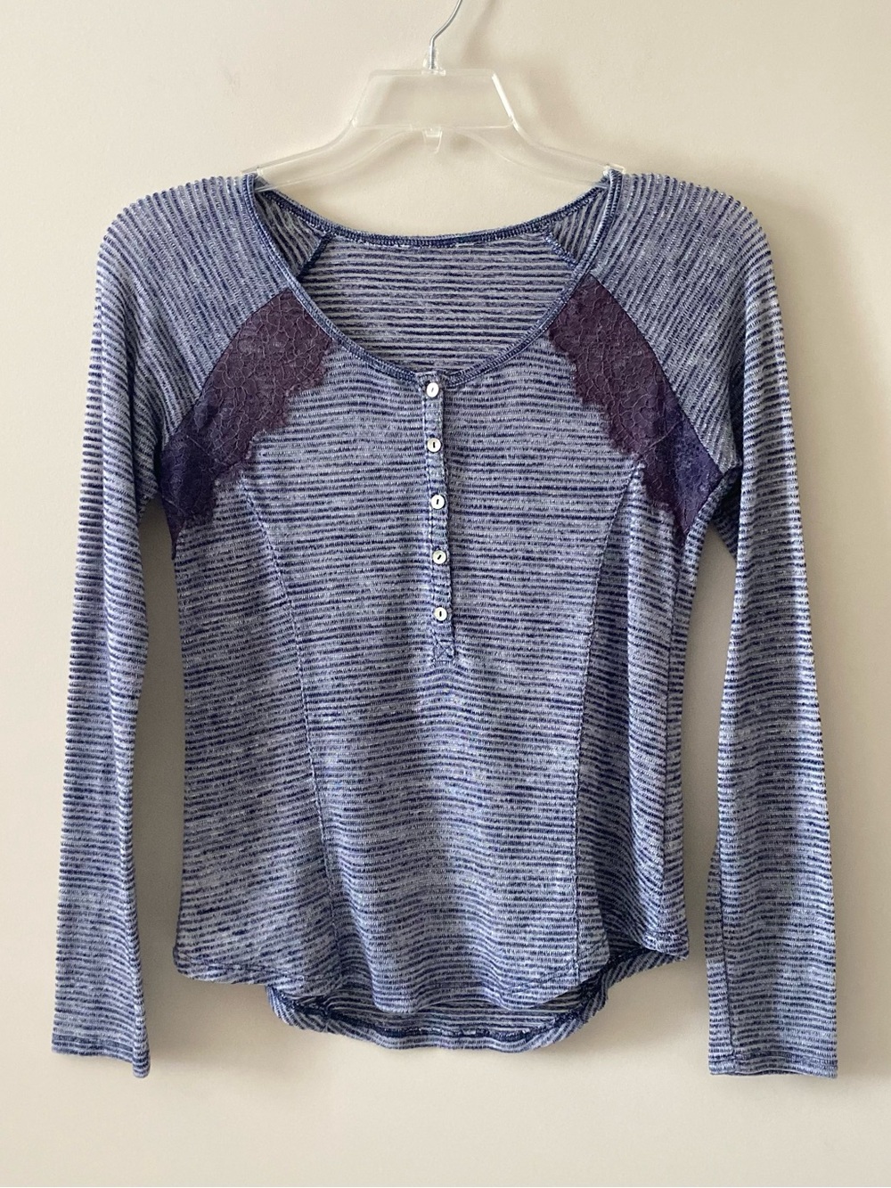Arizona Jean Company Women’s Blue Purple Long Sleeves Top - M - Pre-owned